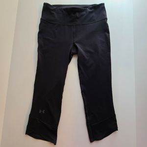 Under Armour Women's (XS/S) Black Capri Leggings Activewear